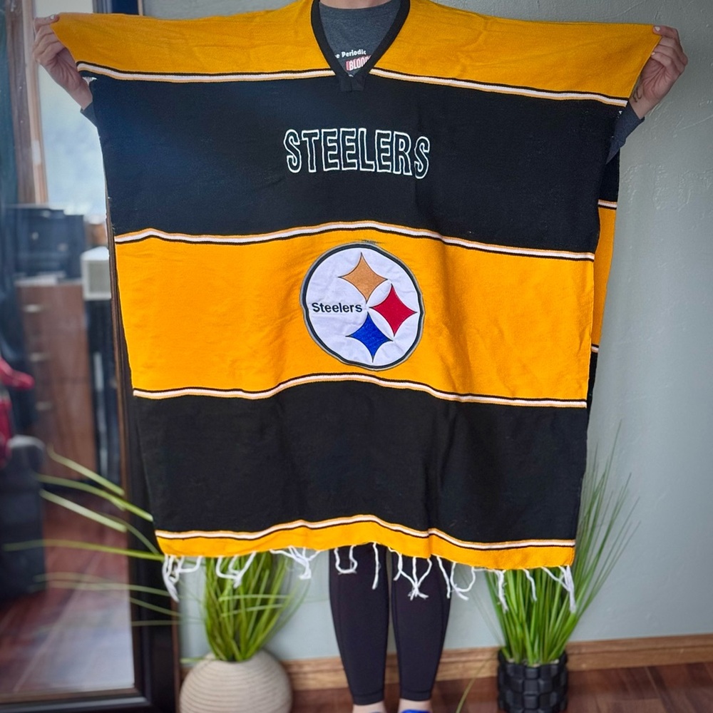 NFL Pittsburgh Steelers Black and Yellow Serape Poncho with Logo and Fringe